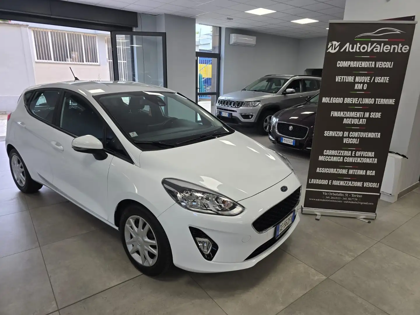 Ford Fiesta Fiesta 1.0 Ecoboost Hybrid 125 CV 5 porte Business Weiß - 2