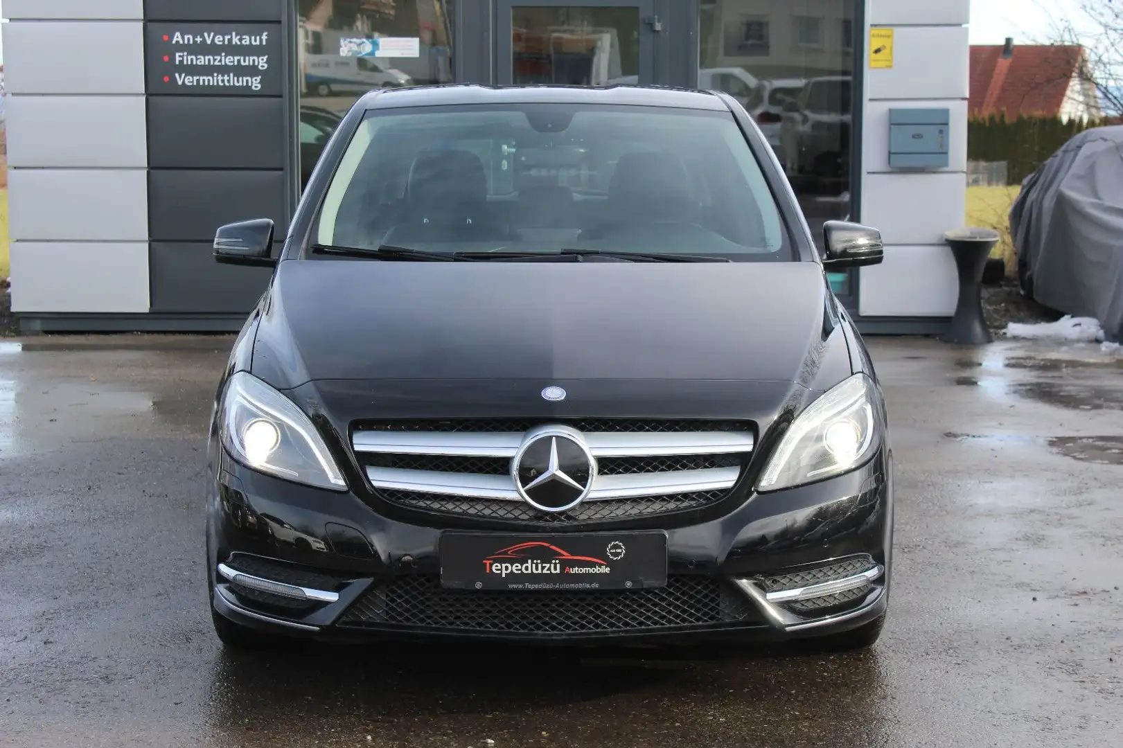 Mercedes-Benz B 200 CDI*BI-XENON*TEILLEDER*KLIMA*PDC*SHZ*18" Schwarz - 2
