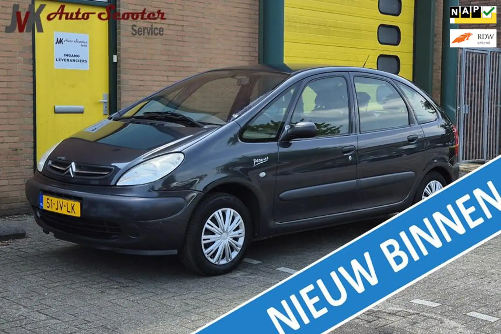 Citroen Xsara Picasso 1.8i-16V Plaisir Airco! Trekhaak! NAP! Grijs - 1