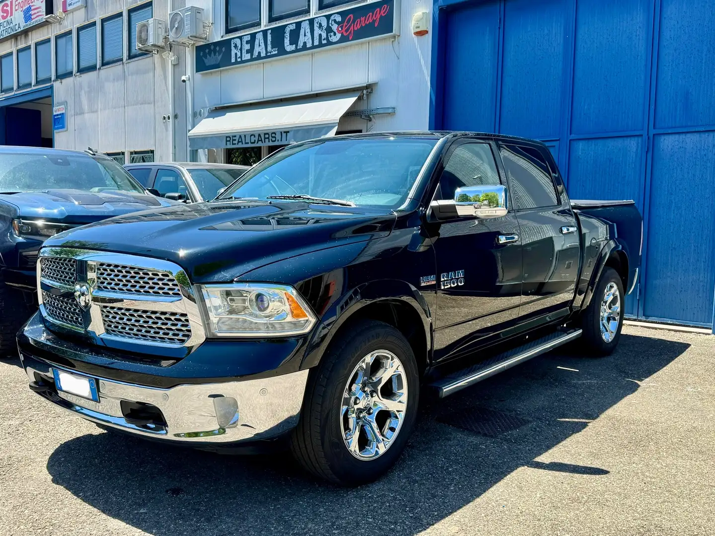 Dodge RAM Ram 1500 5.7 V8 Crew Cab MB LaRamie Gpl 395cv at8 Nero - 2