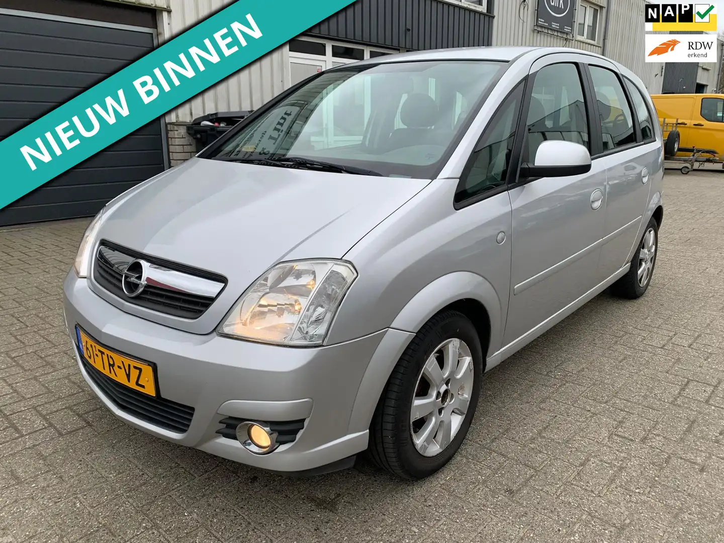 Opel Meriva 1.6-16V Cosmo LEUKE AUTO RIJDT EN SCHAKELT GOED Grey - 1