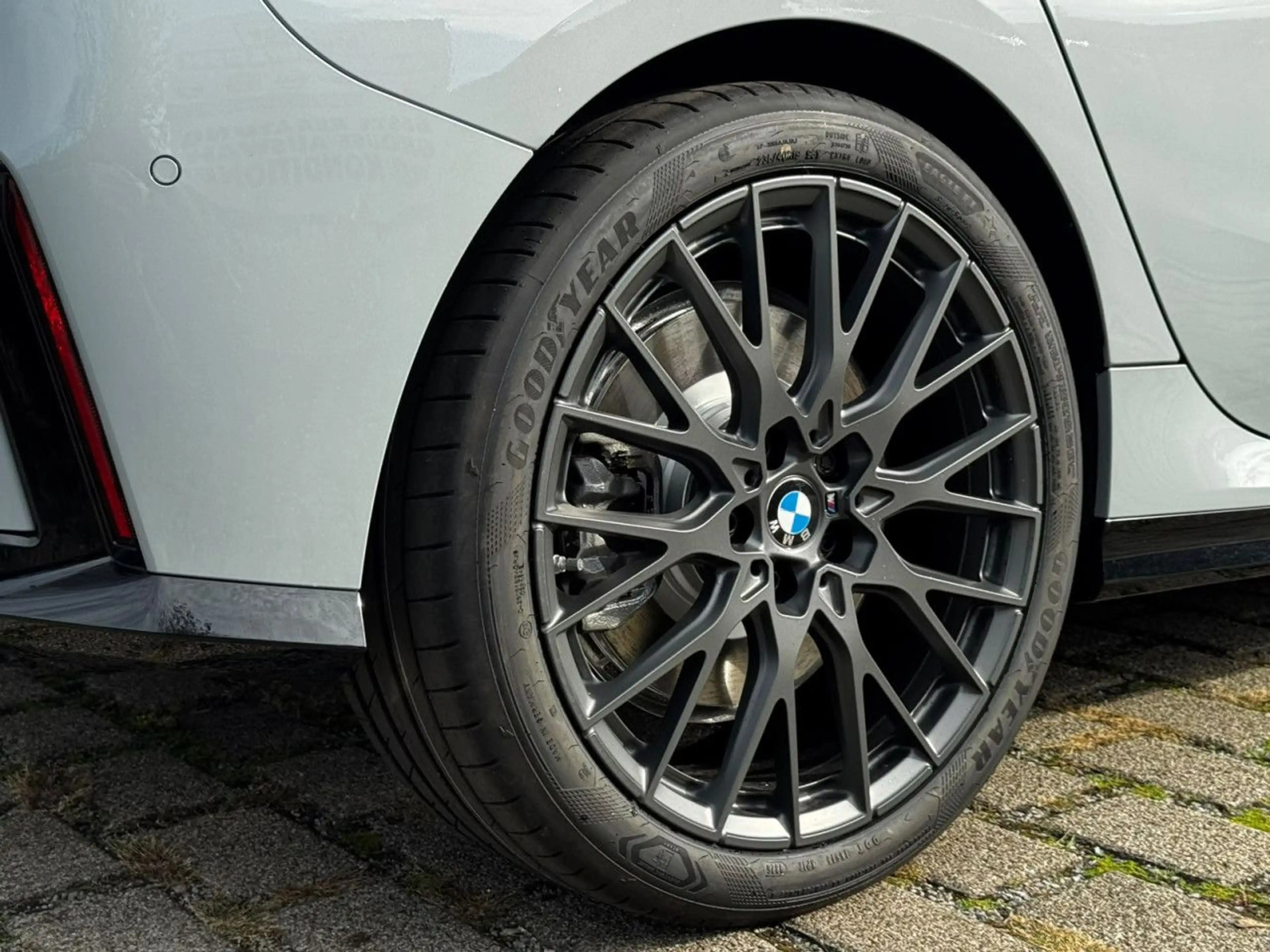 BMW 135 M xDr. DrivAss Navi Kamera PA. Ha/Ka 19" LED — photo 15