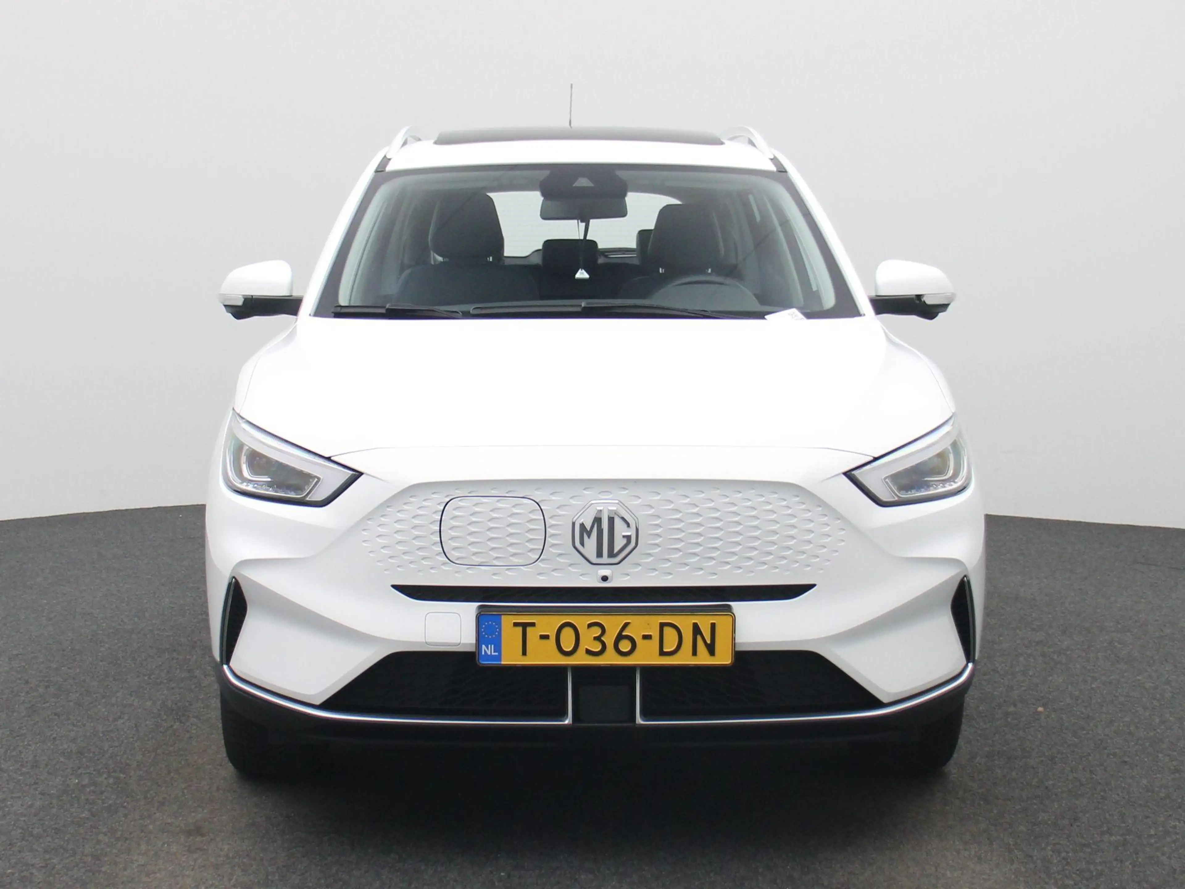 MG ZS EV Long Range Luxury 70 kWh | 1e-EIG. | WLTP 440 K — photo 3