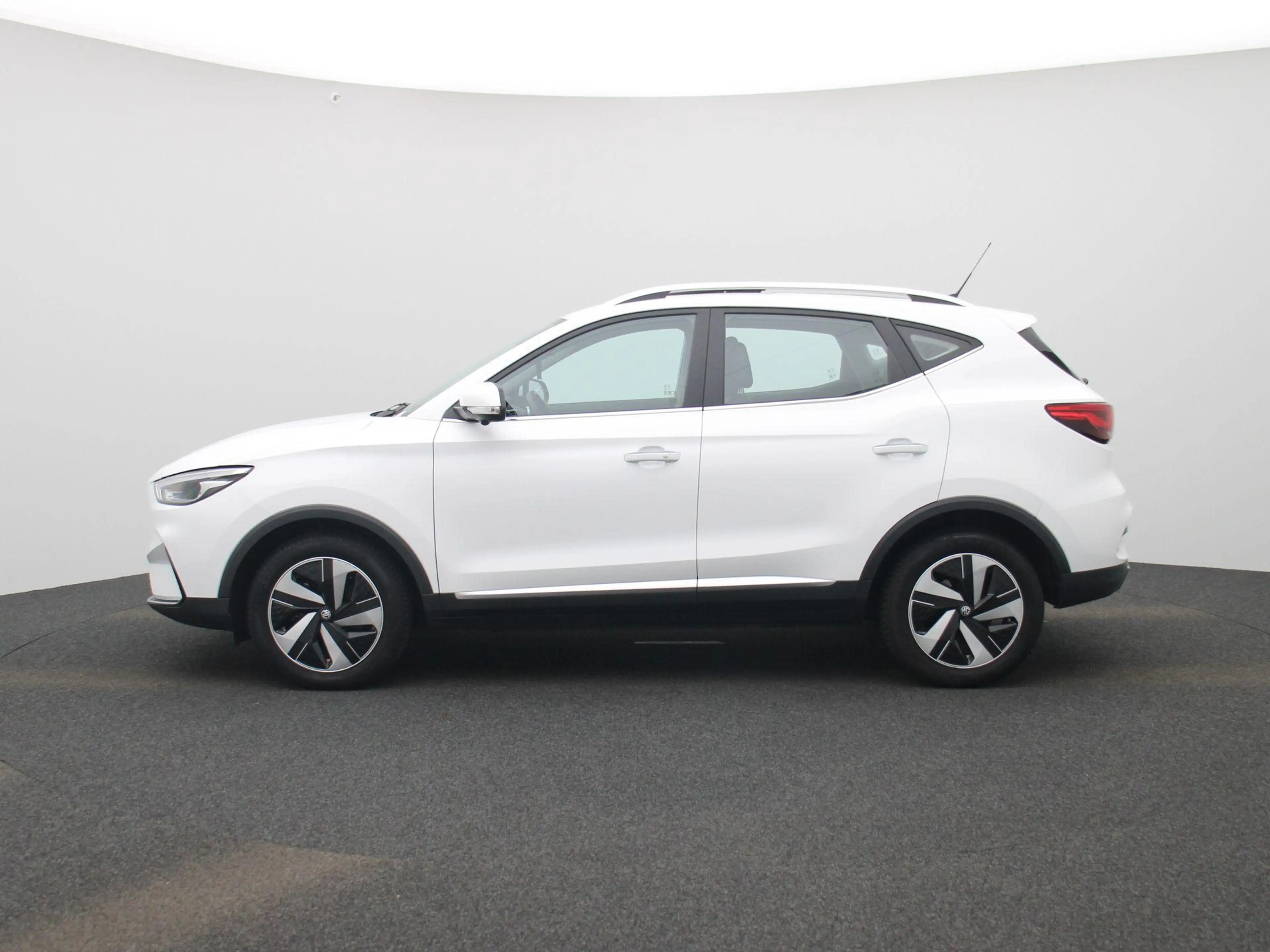 MG ZS EV Long Range Luxury 70 kWh | 1e-EIG. | WLTP 440 K — photo 4