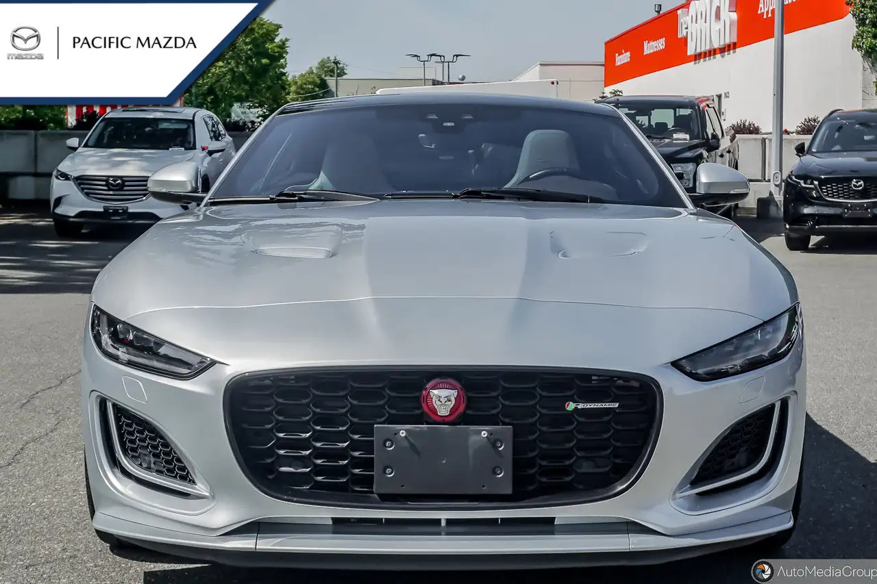 Jaguar F-Type снимка Jaguar F-Type