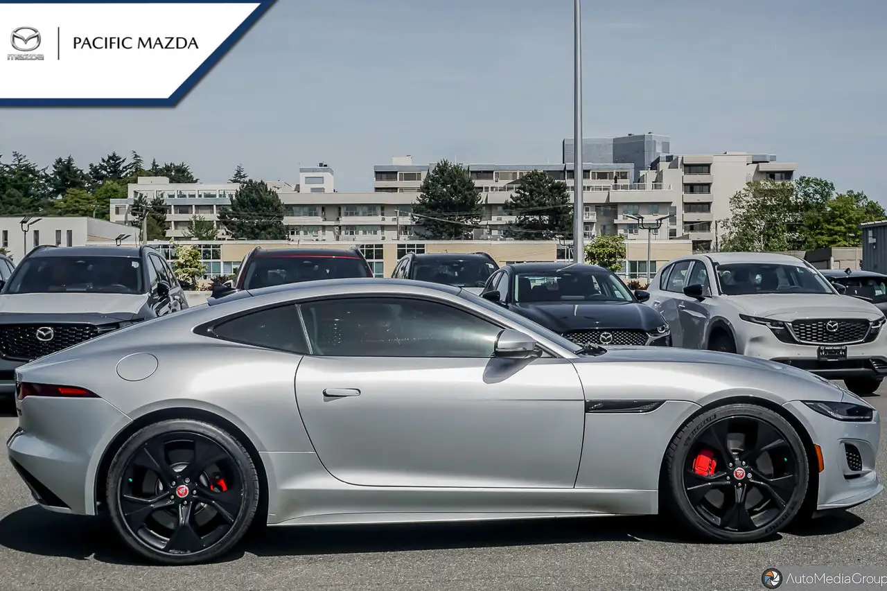 Jaguar F-Type снимка Jaguar F-Type