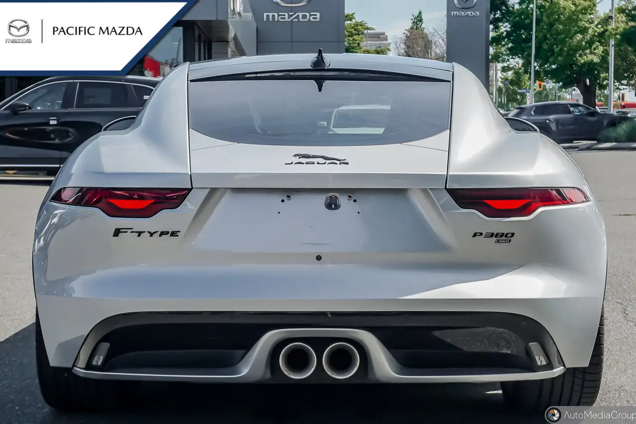 Jaguar F-Type снимка Jaguar F-Type