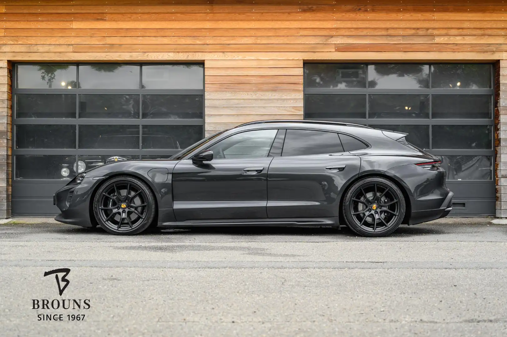 Porsche Taycan Sport Turismo GTS 598pk | 1e eig. | InnoDrive | 36 Grigio - 2