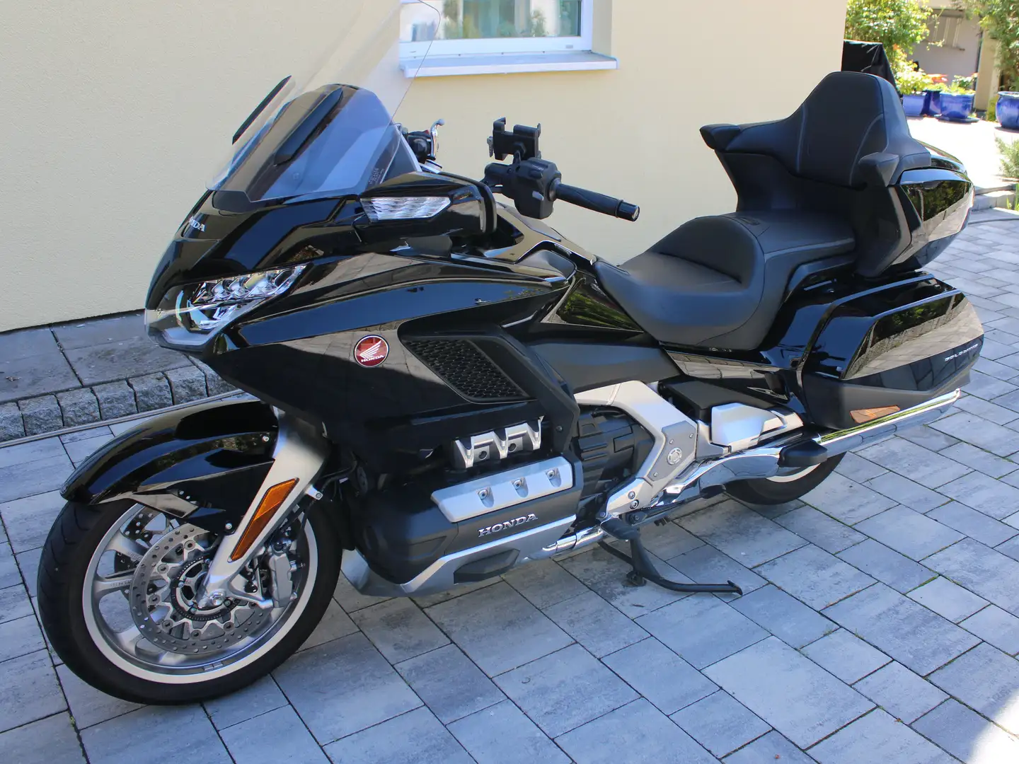 Honda Gold Wing Honda GL 1800 DA Gold Wing Tour DCT & Airbag crna - 1