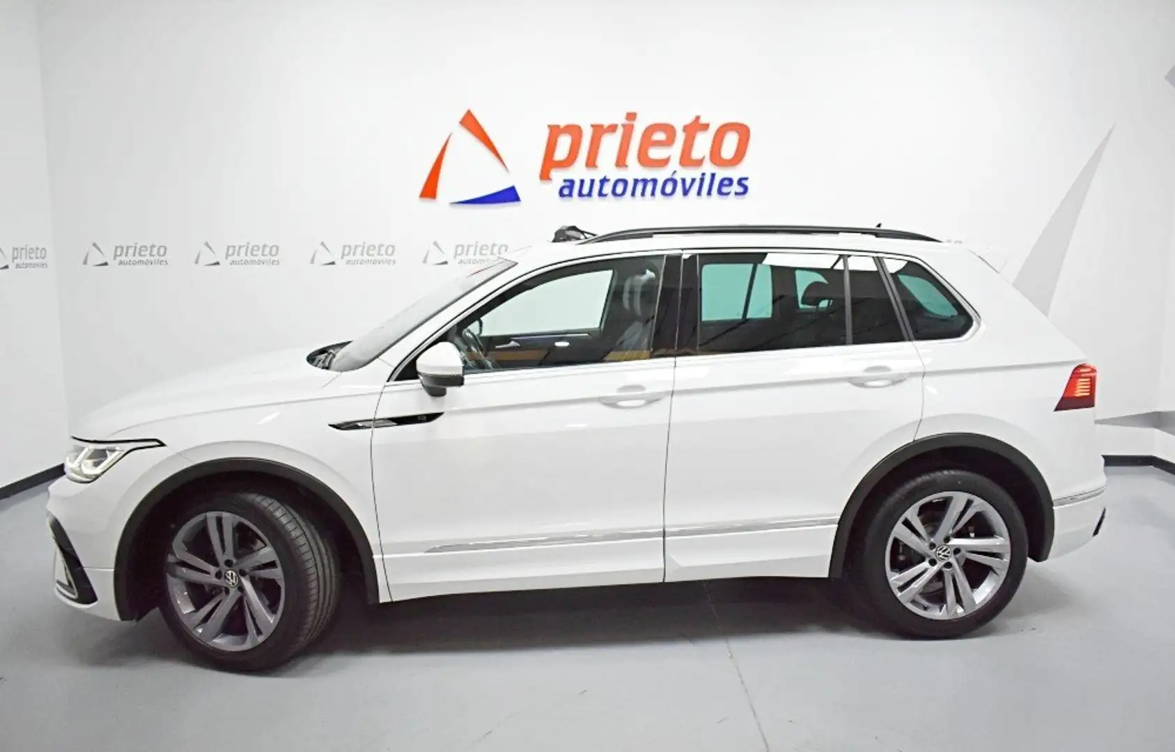 Volkswagen Tiguan 2.0TDI R-Line DSG 110kW Blanco - 2