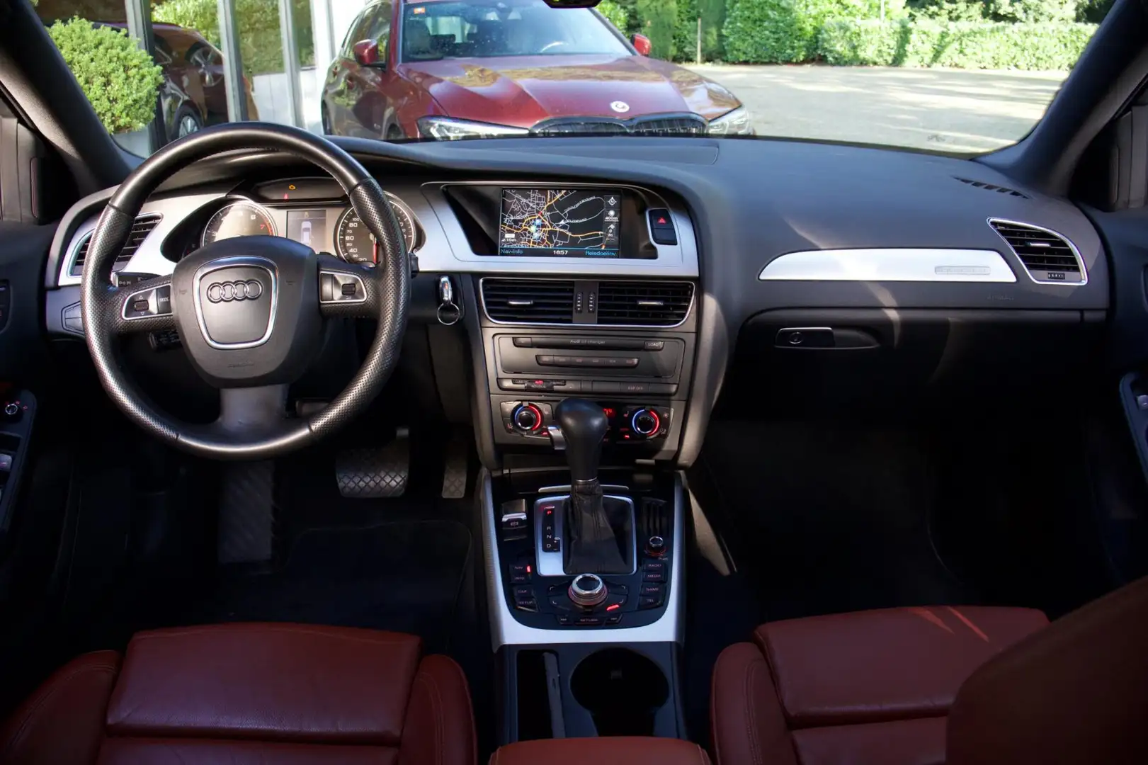 Audi A4 Avant 3.2 FSI quattro Pro Line 265pk|Pano|ACC|Lede Zwart - 2