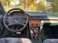 Mercedes-Benz 250 Diesel W124 Limo 5 Gang E.SSD AHK Groen - thumbnail 8