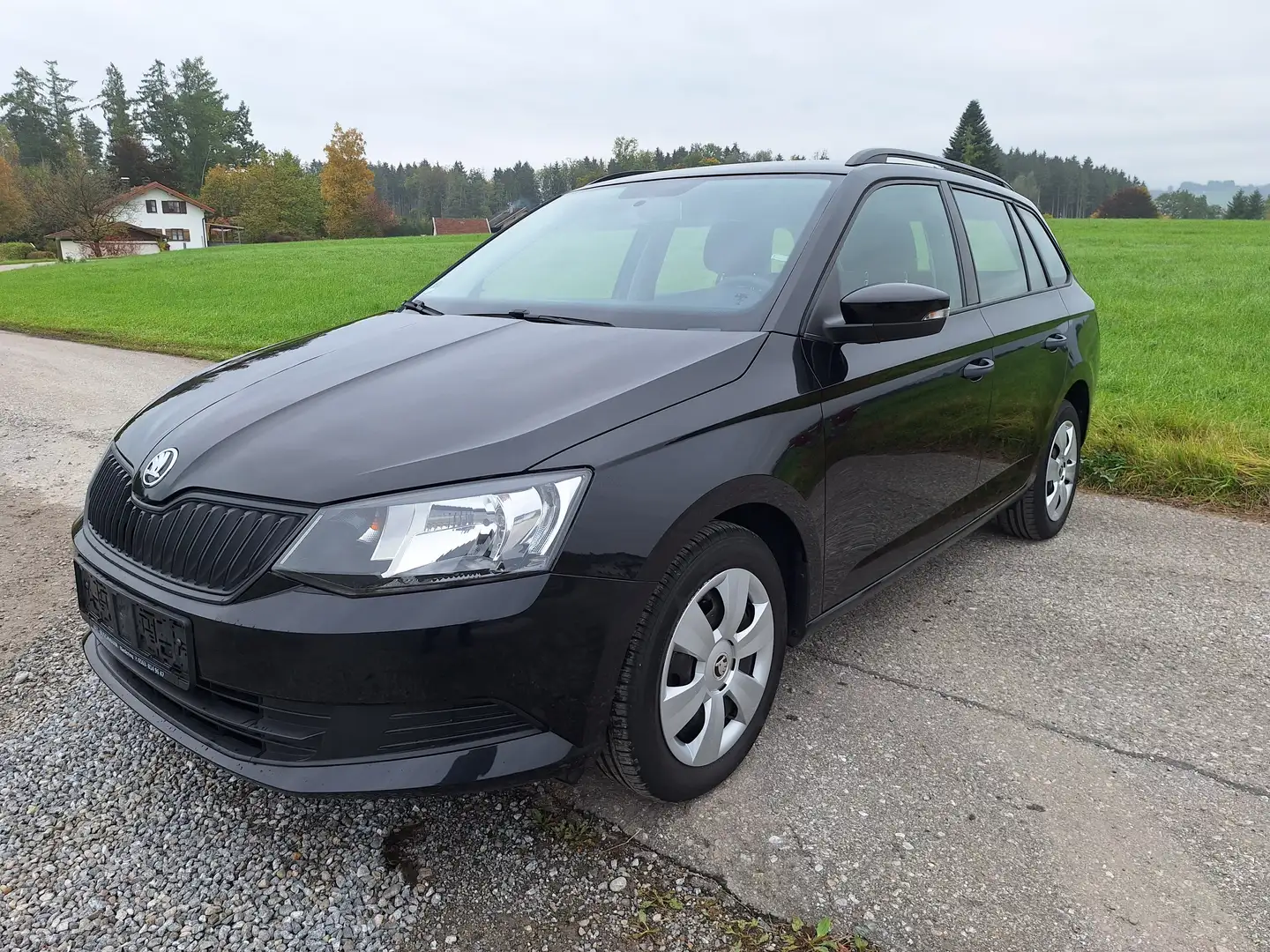 Skoda Fabia Cool Edition 1,2 TSI, Klima, 93tkm, TÜV-neu Schwarz - 1