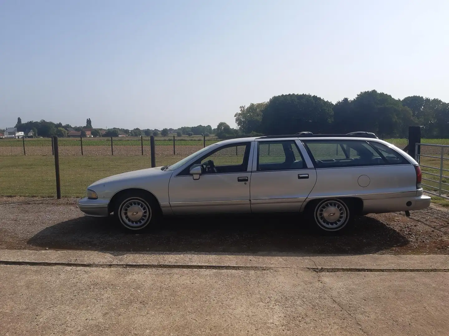 Chevrolet Caprice CLASSIC WAGON V8 5.7 LT1 264ch. 1994 Ezüst - 2