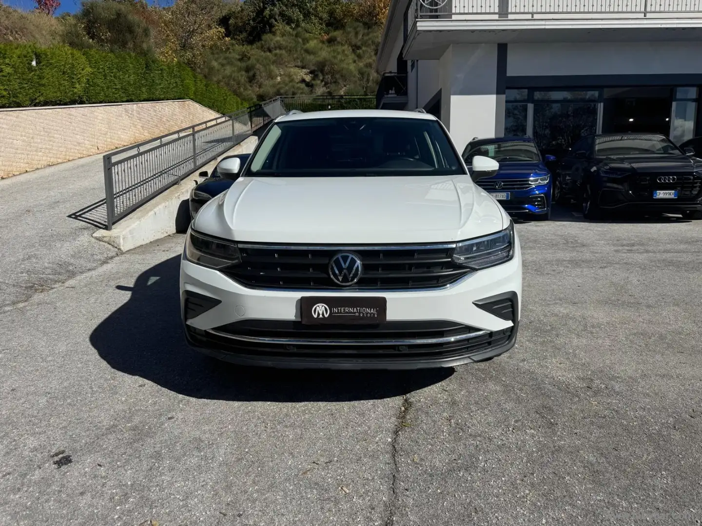 Volkswagen Tiguan 2.0 TDI 150CV SCR DSG Life Bianco - 2