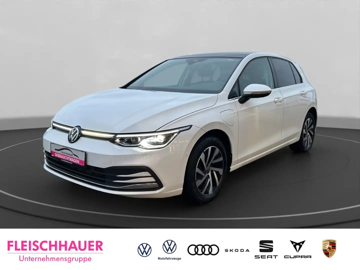 Volkswagen Golf VIII Style eHybrid 1.4 DSG+PANORAMAD+ACC Weiß - 1