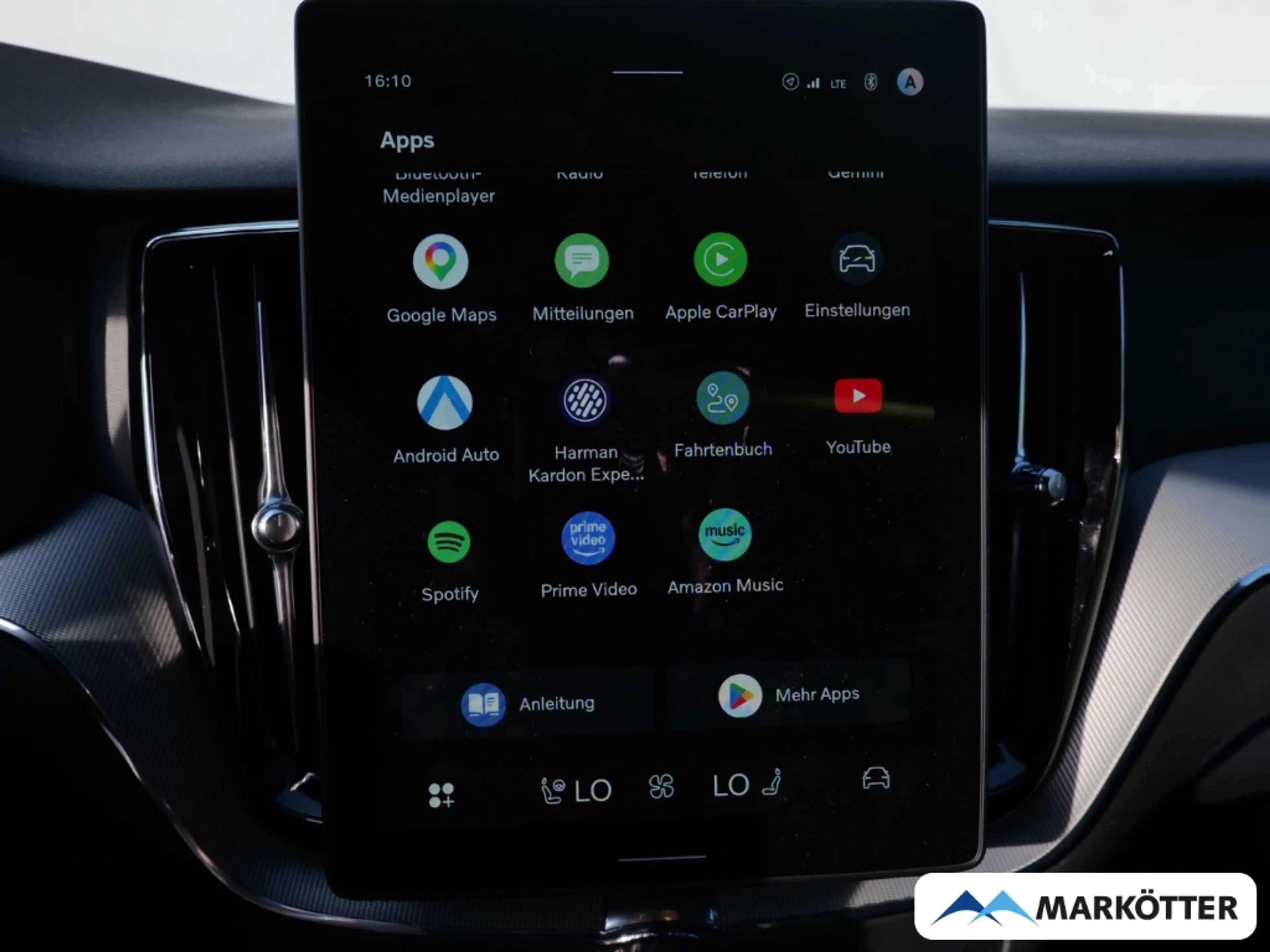 Volvo XC60 T6 AWD Plus Black Edition Plug-In Hybrid — photo 13