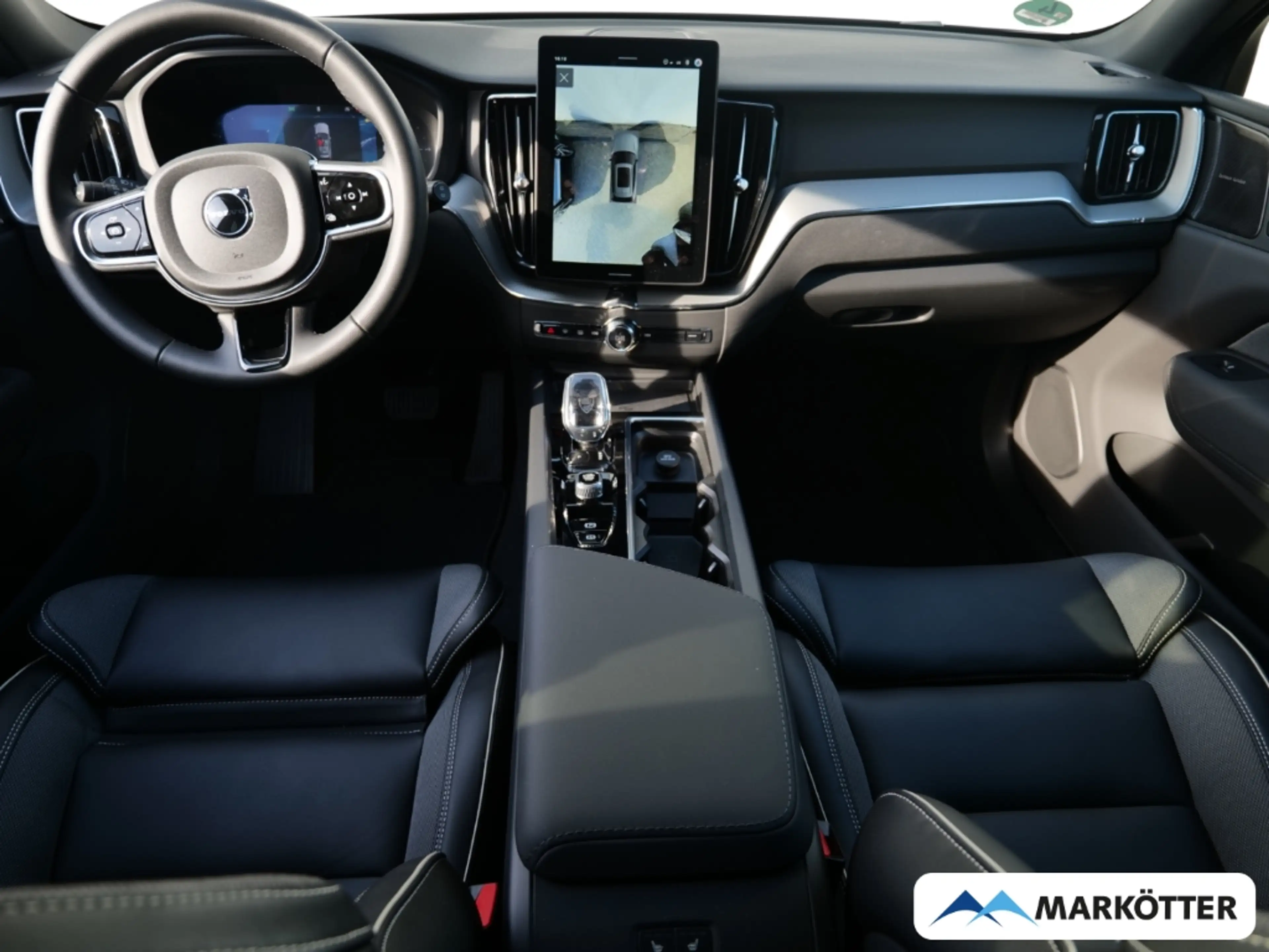 Volvo XC60 T6 AWD Plus Black Edition Plug-In Hybrid — photo 6