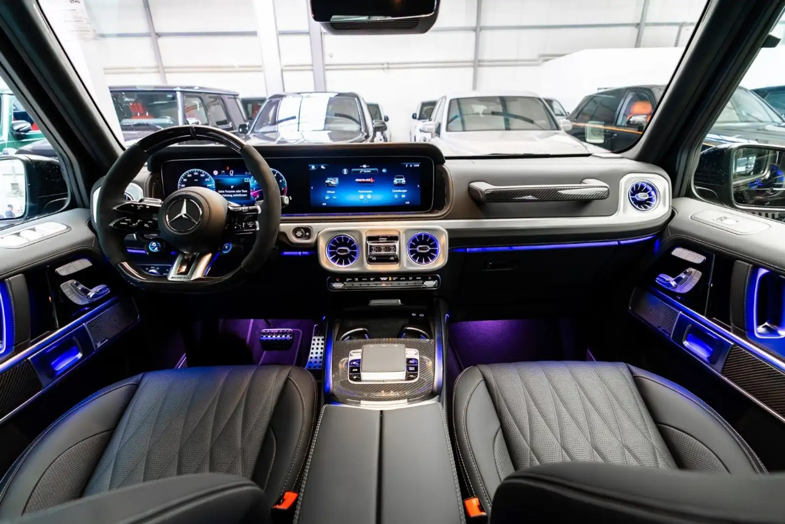 Mercedes-Benz G 63 AMG / Carbon / A22 / Night I+II / MY26 Schwarz - 2