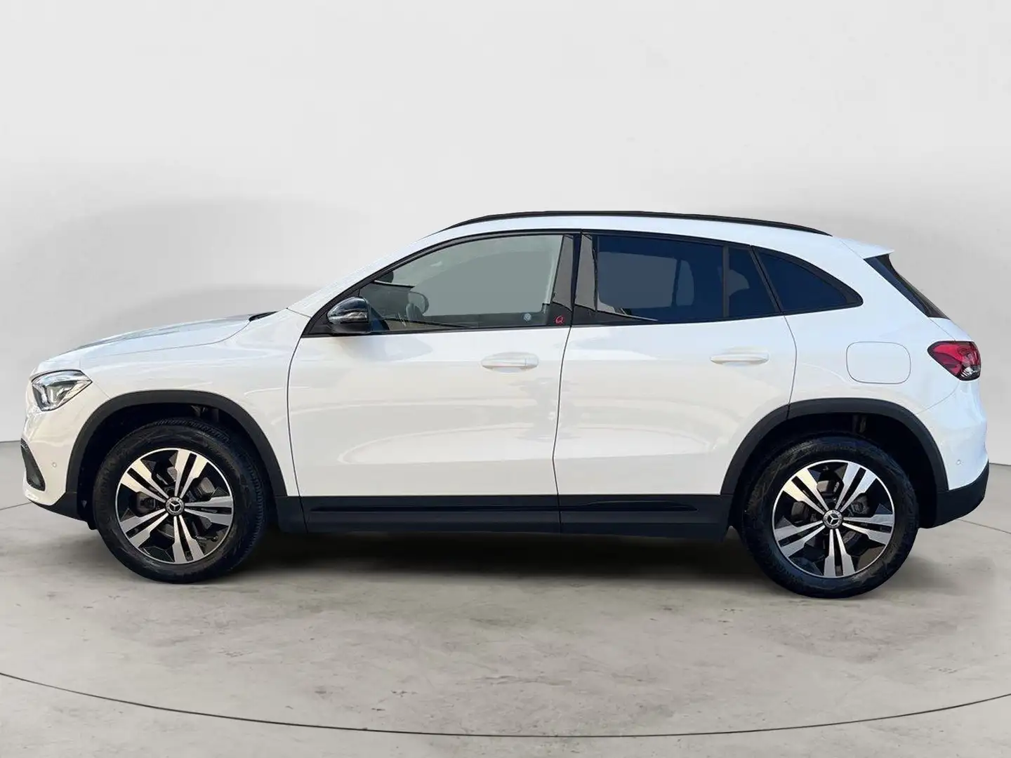 Mercedes-Benz GLA 180 180d Sport Plus FULL LED/MBUX Bianco - 2