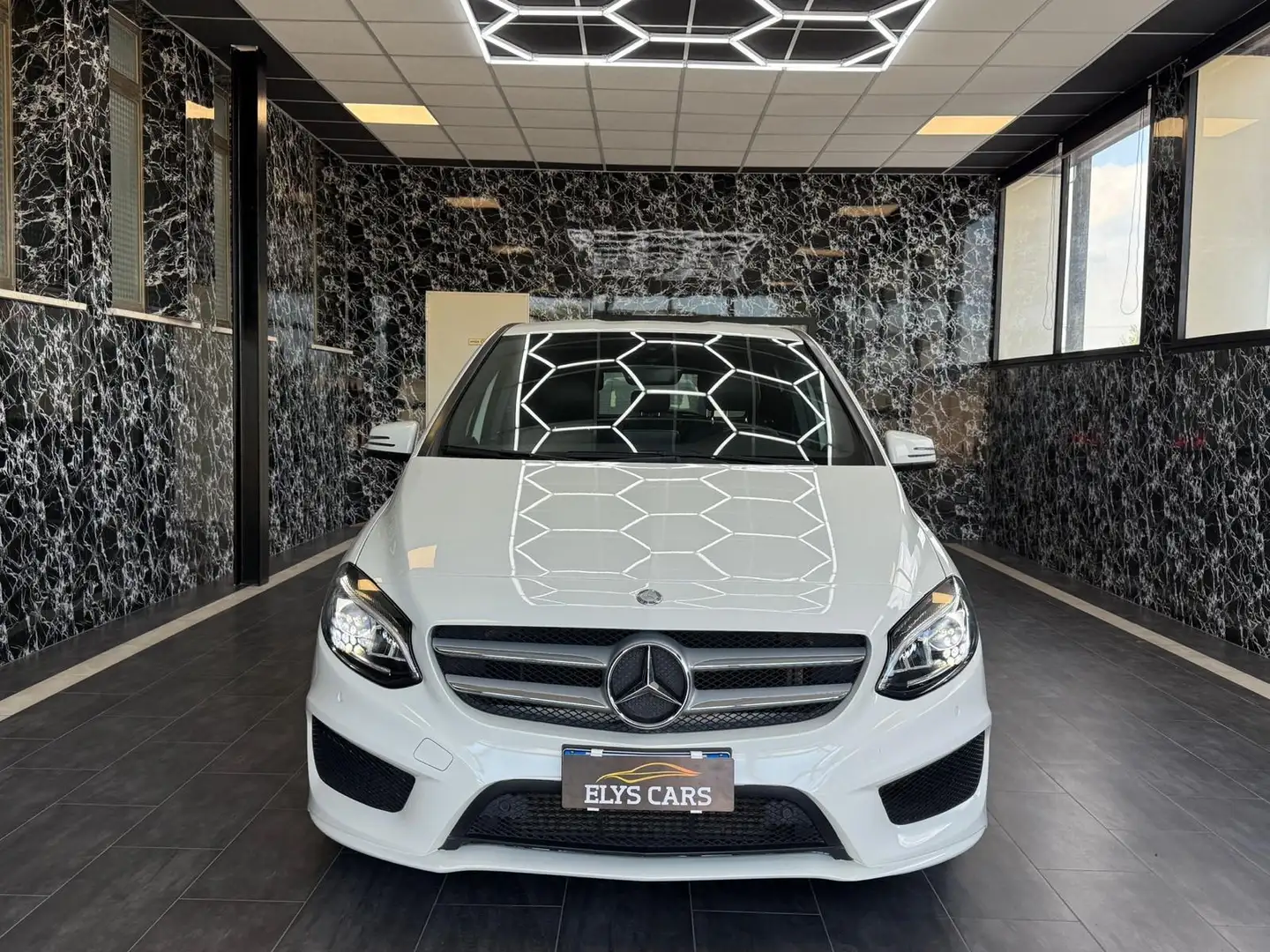 Mercedes-Benz B 180 Premium Amg E6 Bianco - 2