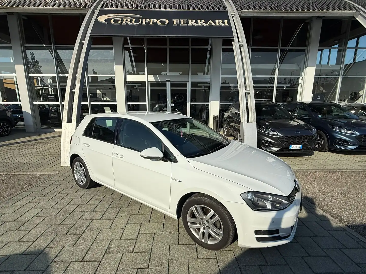 Volkswagen Golf Golf VII 2013 5p 1.4 tgi Highline dsg Bianco - 1