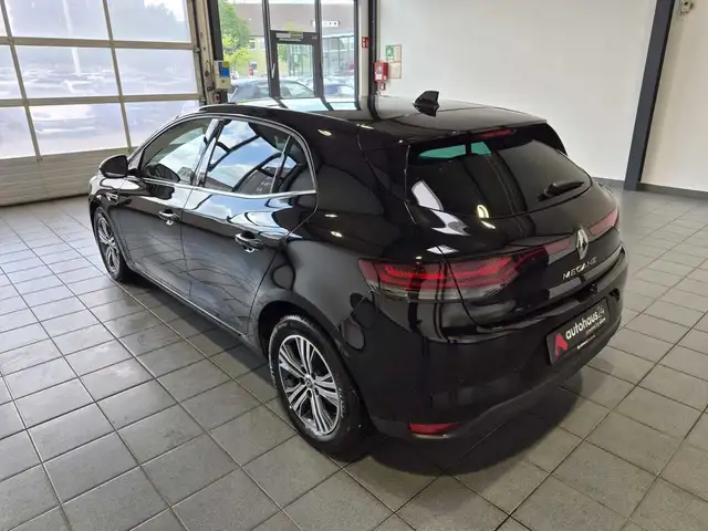Renault Megane view 4