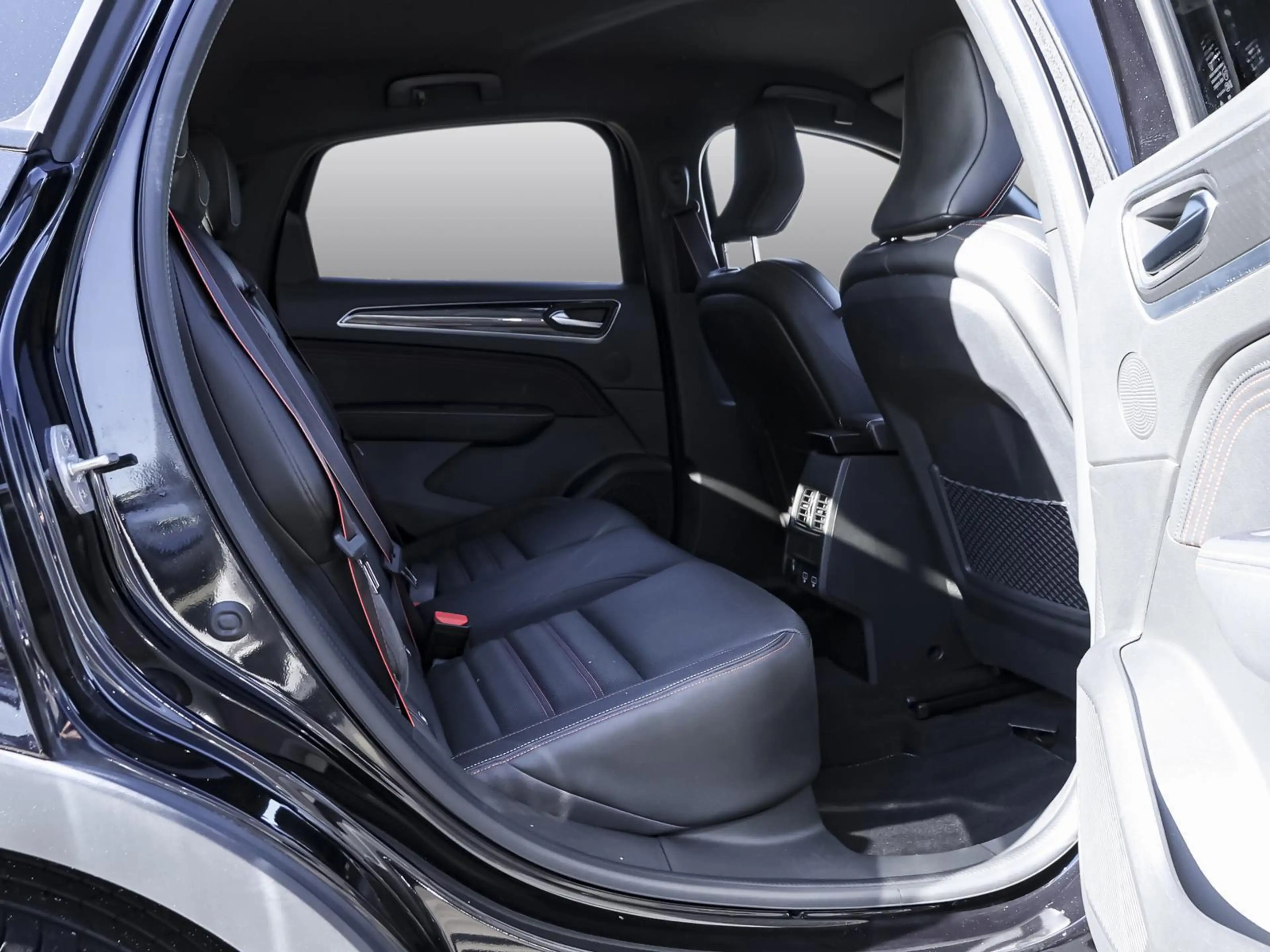 Renault Arkana R.S. LINE FAST TRACK TCe 160 EDC SHZ PDC — photo 4