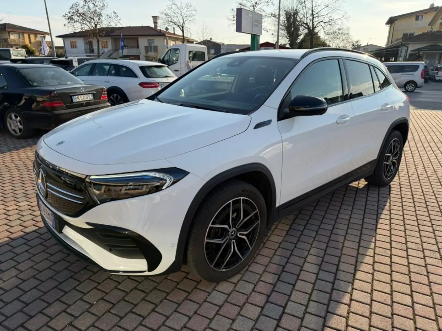 Mercedes-Benz EQA 250 Premium Plus Bianco - 2