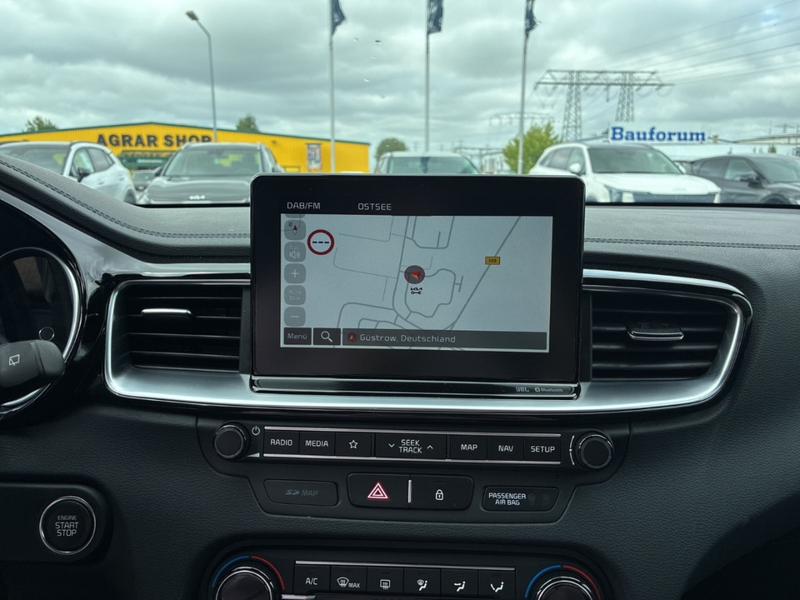 Kia Ceed / cee'd 1.4 T-GDI GT Line Leder/Glasdach/Navigation — photo 9
