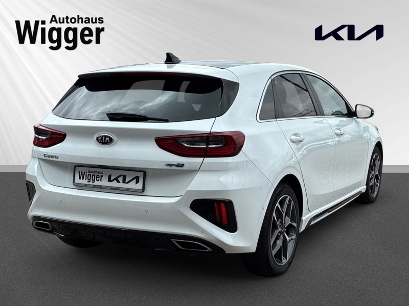 Kia Ceed / cee'd 1.4 T-GDI GT Line Leder/Glasdach/Navigation — photo 3