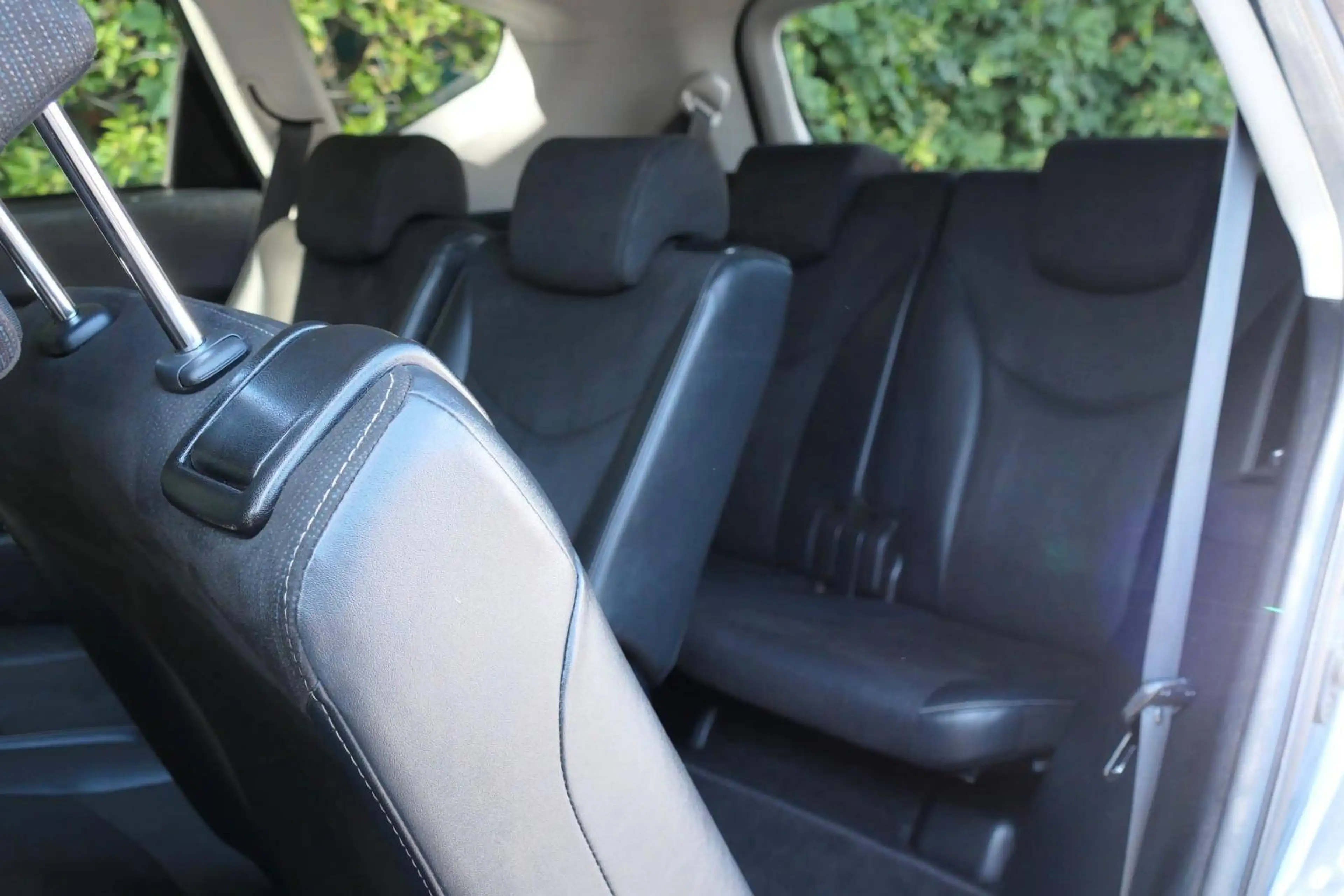 Toyota Prius+ Prius (Hybrid) Comfort-7-Sitze-Navi-Kamera-PDC-Verkehrszeichenerkennung — photo 13