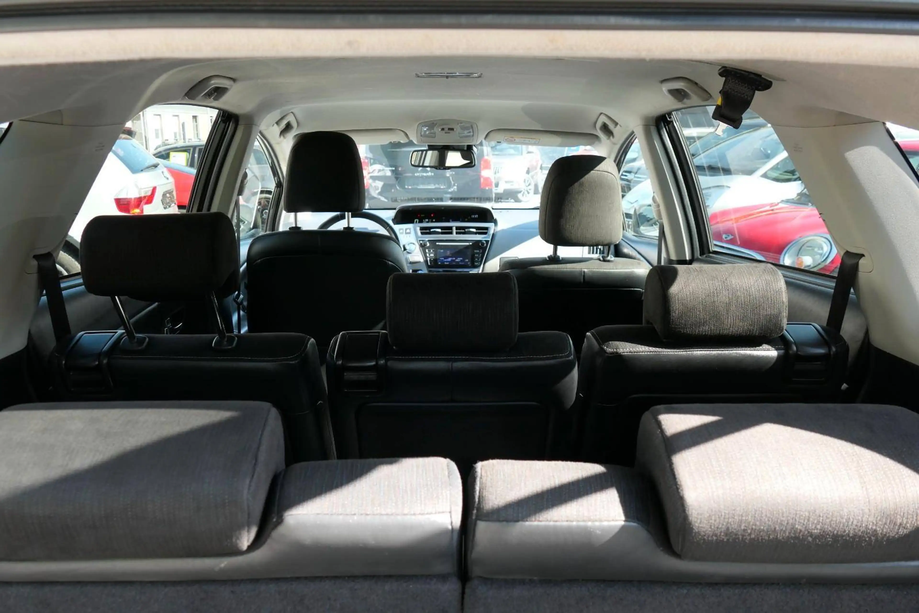 Toyota Prius+ Prius (Hybrid) Comfort-7-Sitze-Navi-Kamera-PDC-Verkehrszeichenerkennung — photo 8