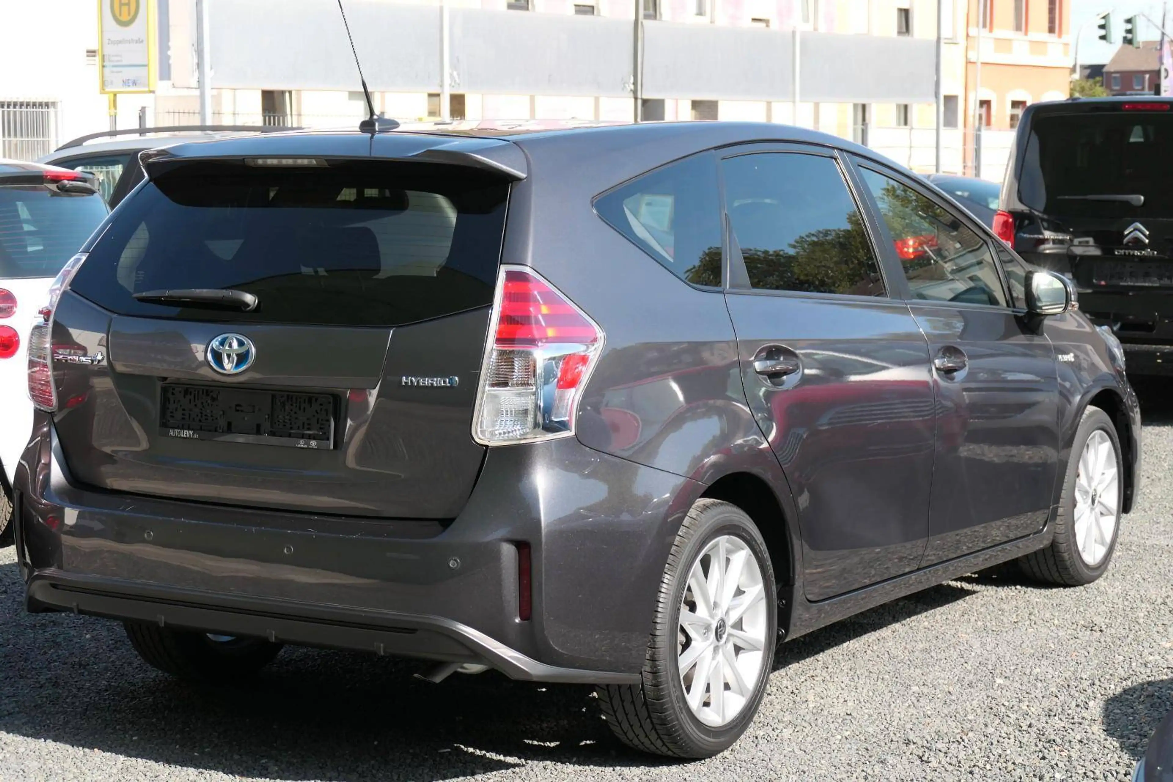 Toyota Prius+ Prius (Hybrid) Comfort-7-Sitze-Navi-Kamera-PDC-Verkehrszeichenerkennung — photo 9