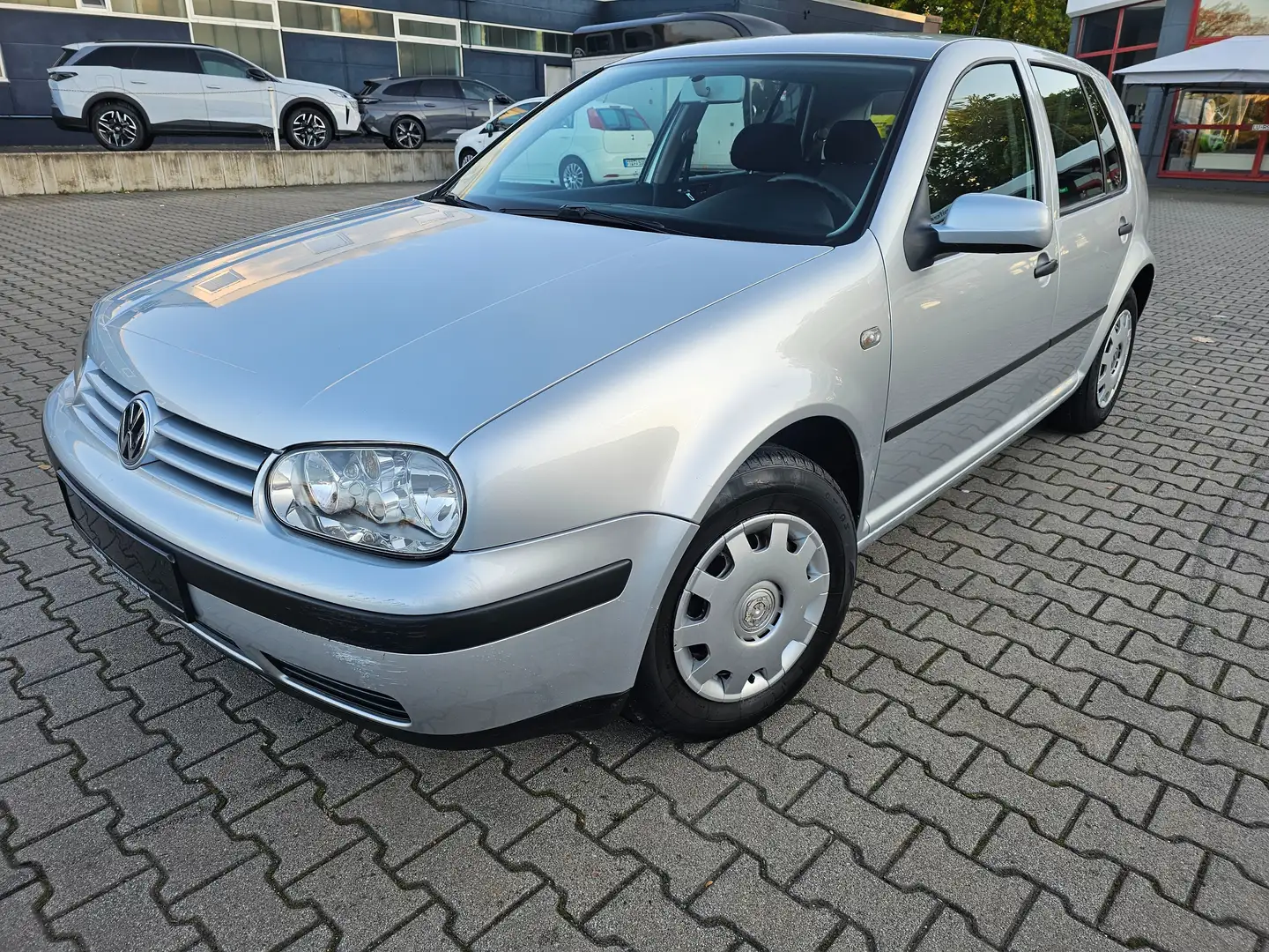 Volkswagen Golf Golf IV 1.4 Comfortline,Klima,el.Fens,Tüv 06/26 Plateado - 2