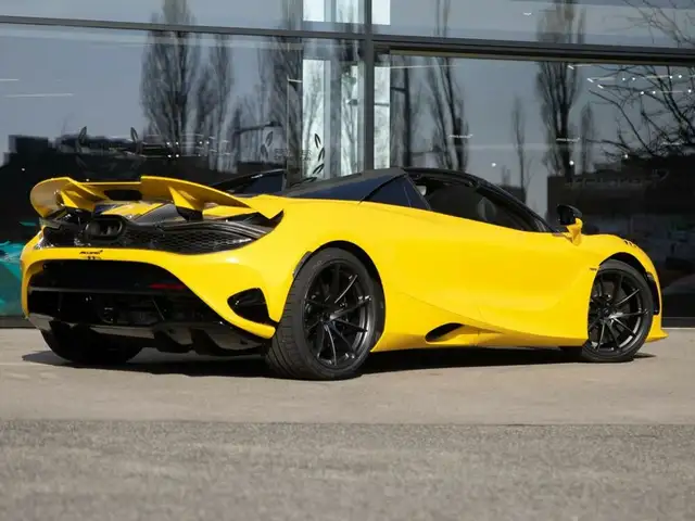 McLaren 750S 750S Spider / Volcano Yellow / Comfort Seats / B&W Ansicht 6