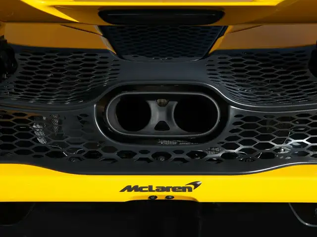 McLaren 750S 750S Spider / Volcano Yellow / Comfort Seats / B&W Ansicht 20