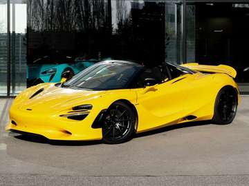 750S Spider / Volcano Yellow / Comfort Seats / B&W