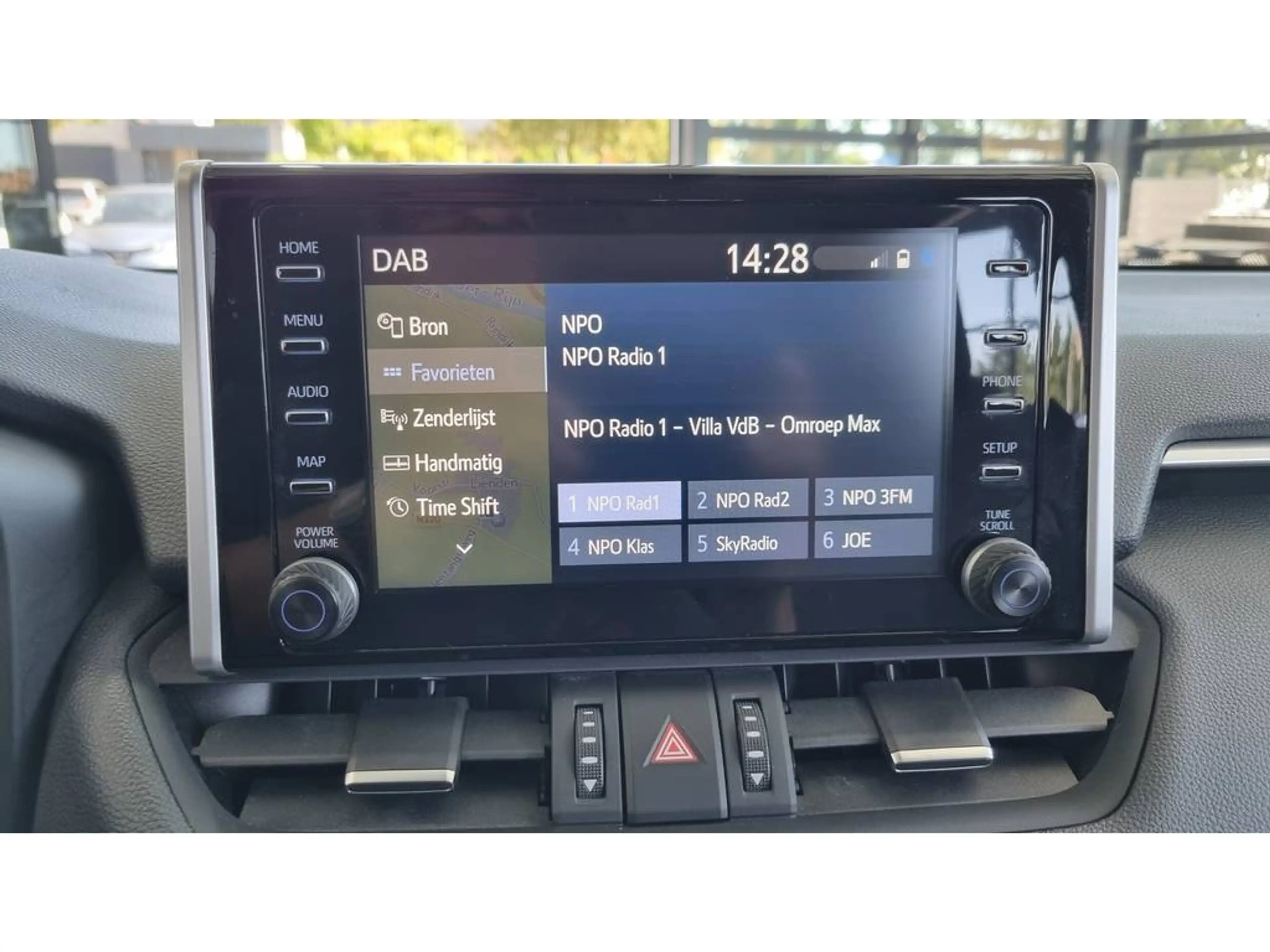 Toyota RAV 4 2.5 AWD | Trekhaak 1650 kg | Dodehoekdetectie | st — photo 16