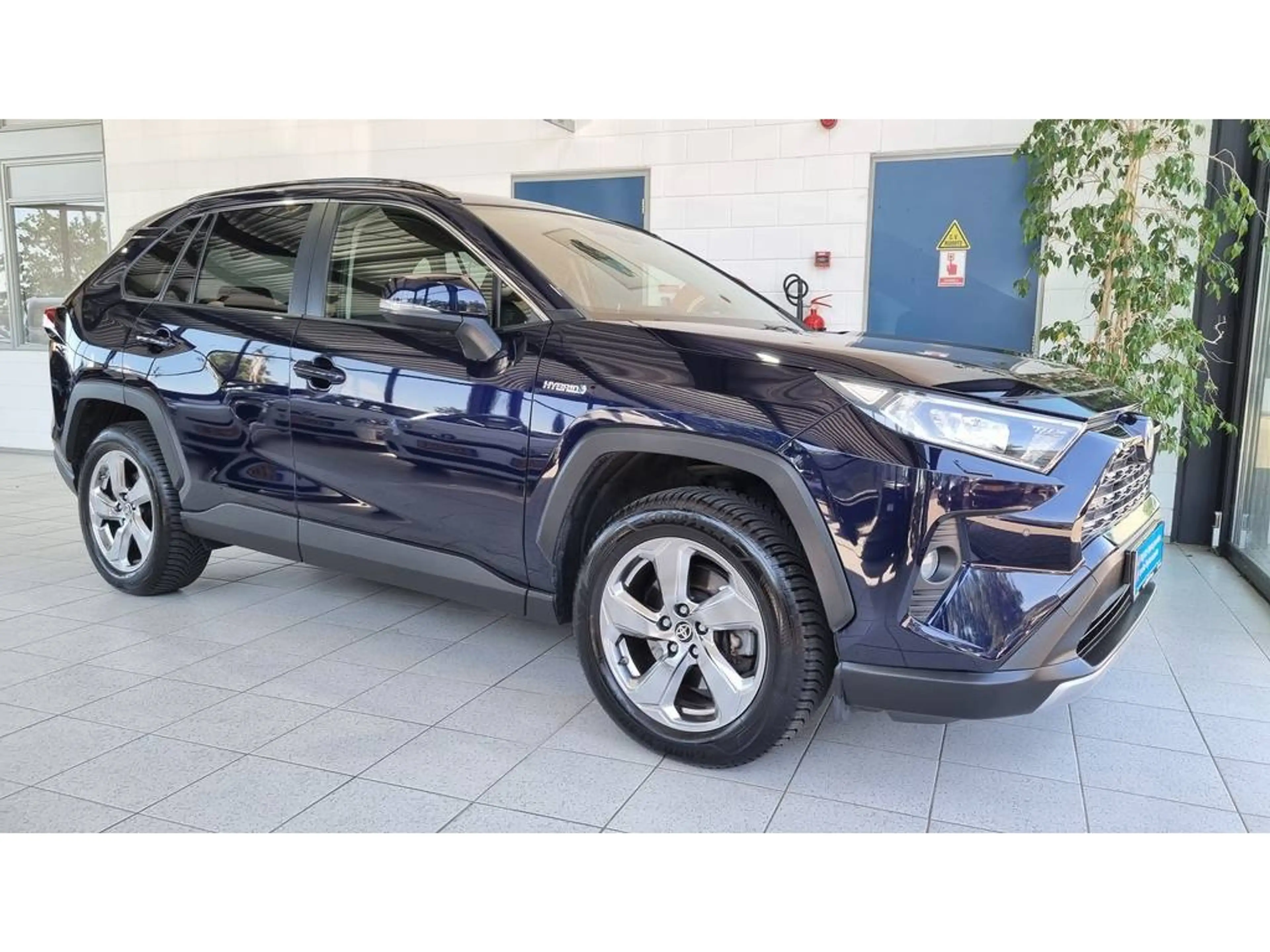 Toyota RAV 4 2.5 AWD | Trekhaak 1650 kg | Dodehoekdetectie | st — photo 28