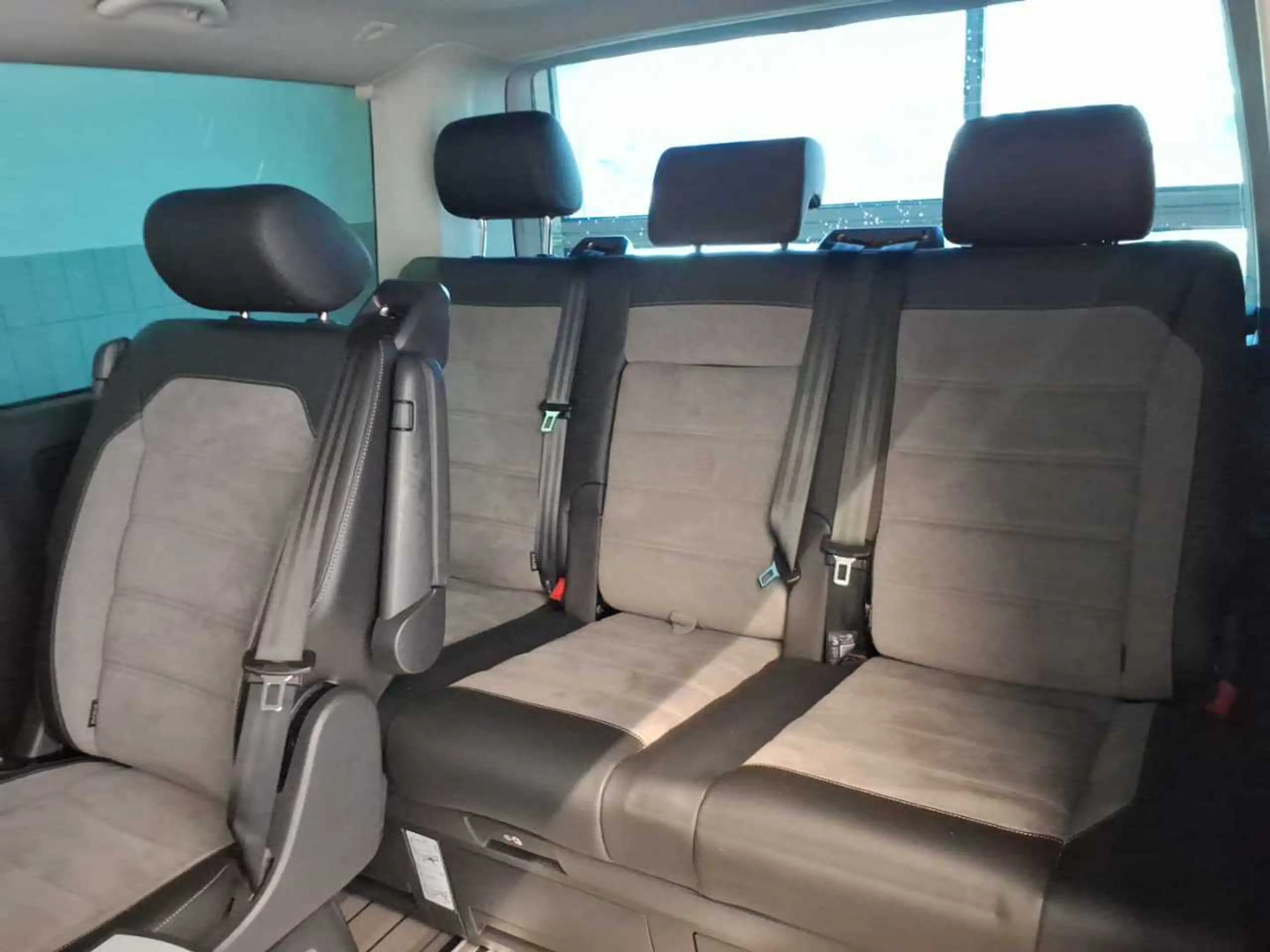 Volkswagen T6.1 Multivan Generation Six 2.0 TDI DSG AHK LED Navi Rear View — photo 8