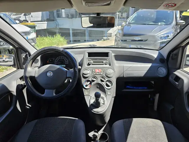 Fiat Panda view 8