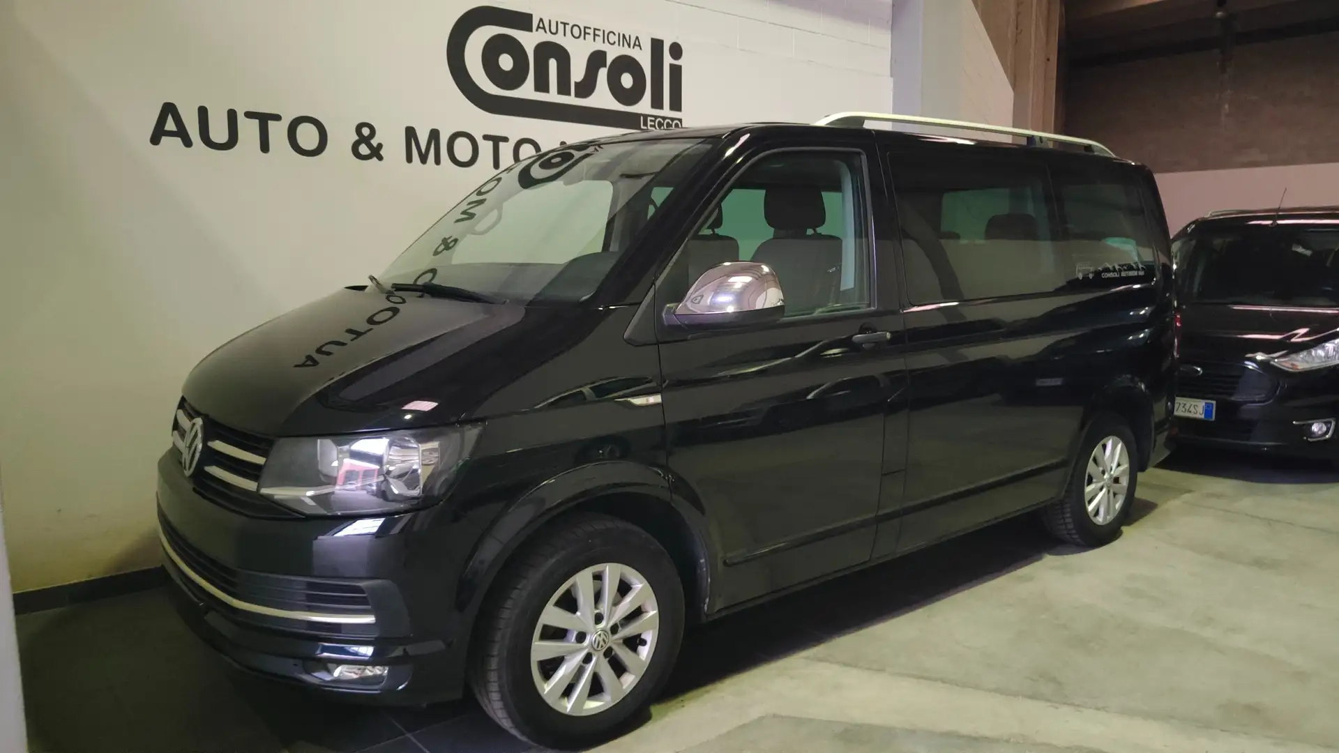 Volkswagen T6 Multivan Multivan 2.0 tdi Trendline 150cv OMOLOGATO CAMPER Zwart - 1