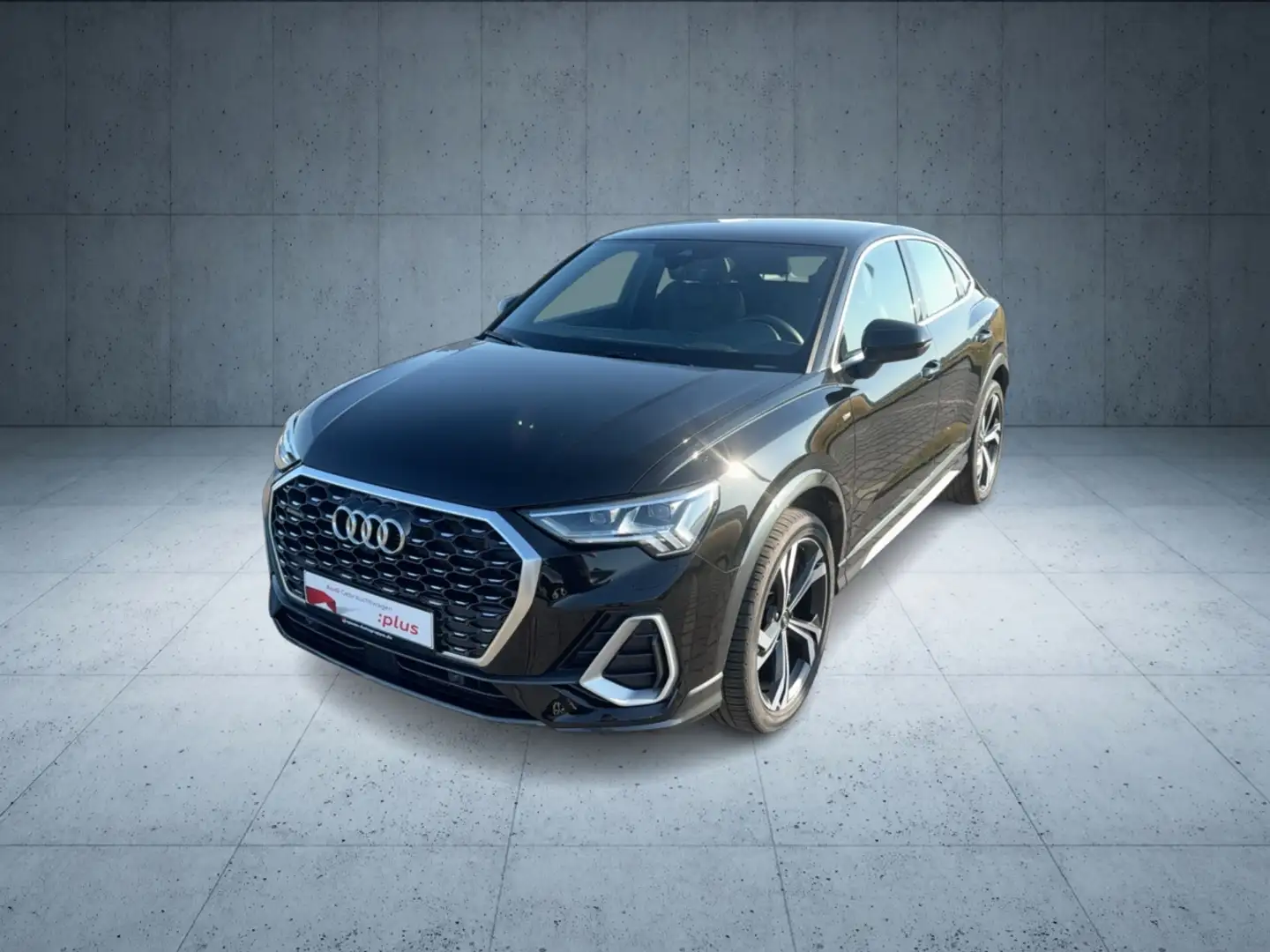 Audi Q3 Sportback S line 40 TDI qu. S tr. Matrix 20´ Zwart - 2