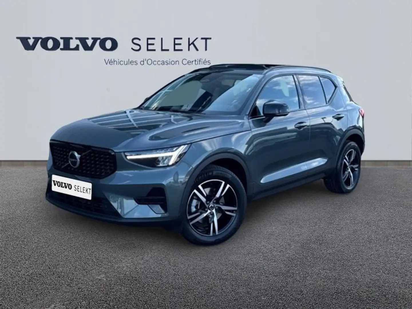 Volvo XC40 B3 163ch Lounge Edition DCT 7 Vert - 1