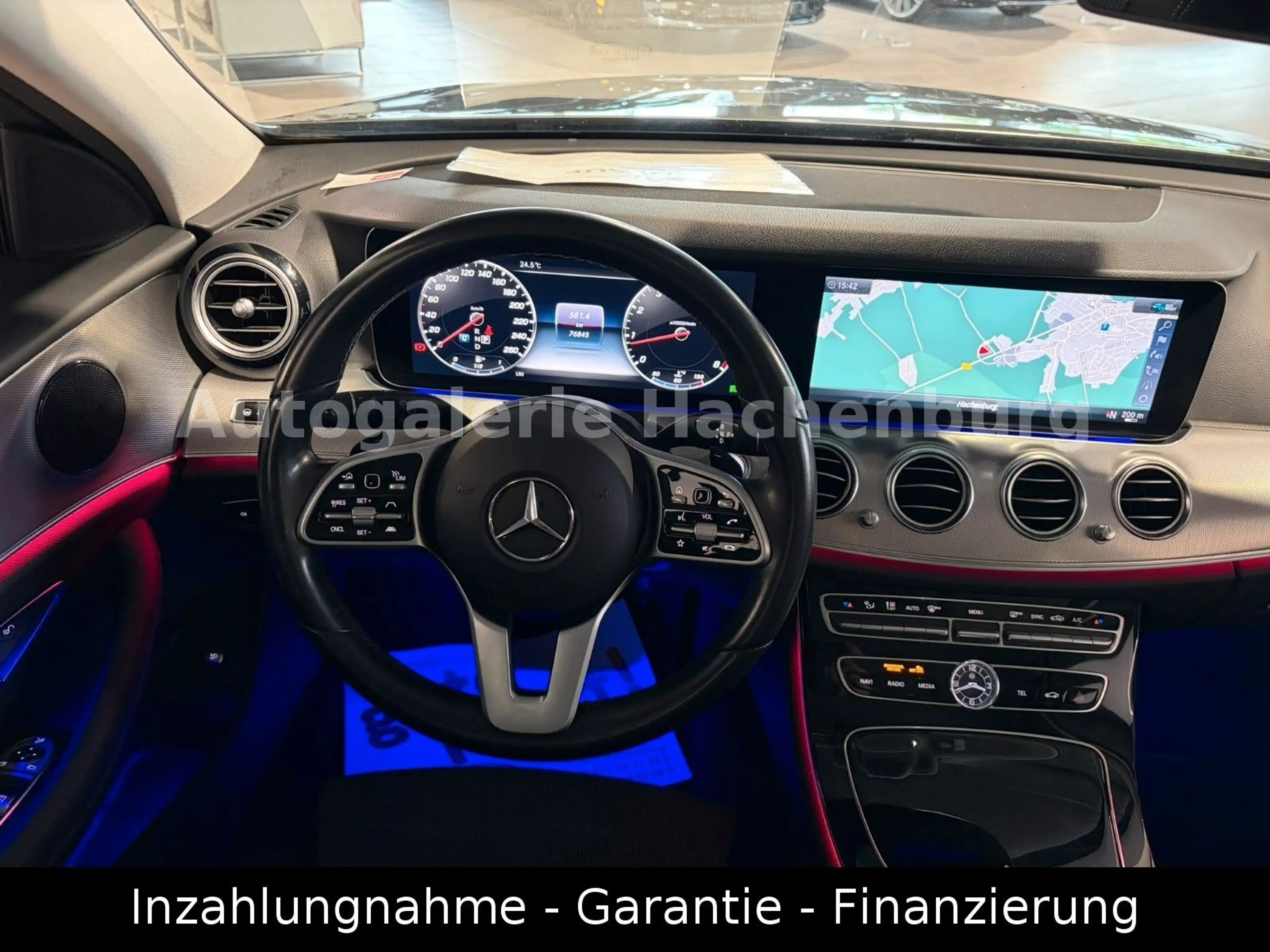 Mercedes-Benz E 200 T 4M/1.Hd/Widescreen/LED/Leder/Navi/CarPlay — photo 13