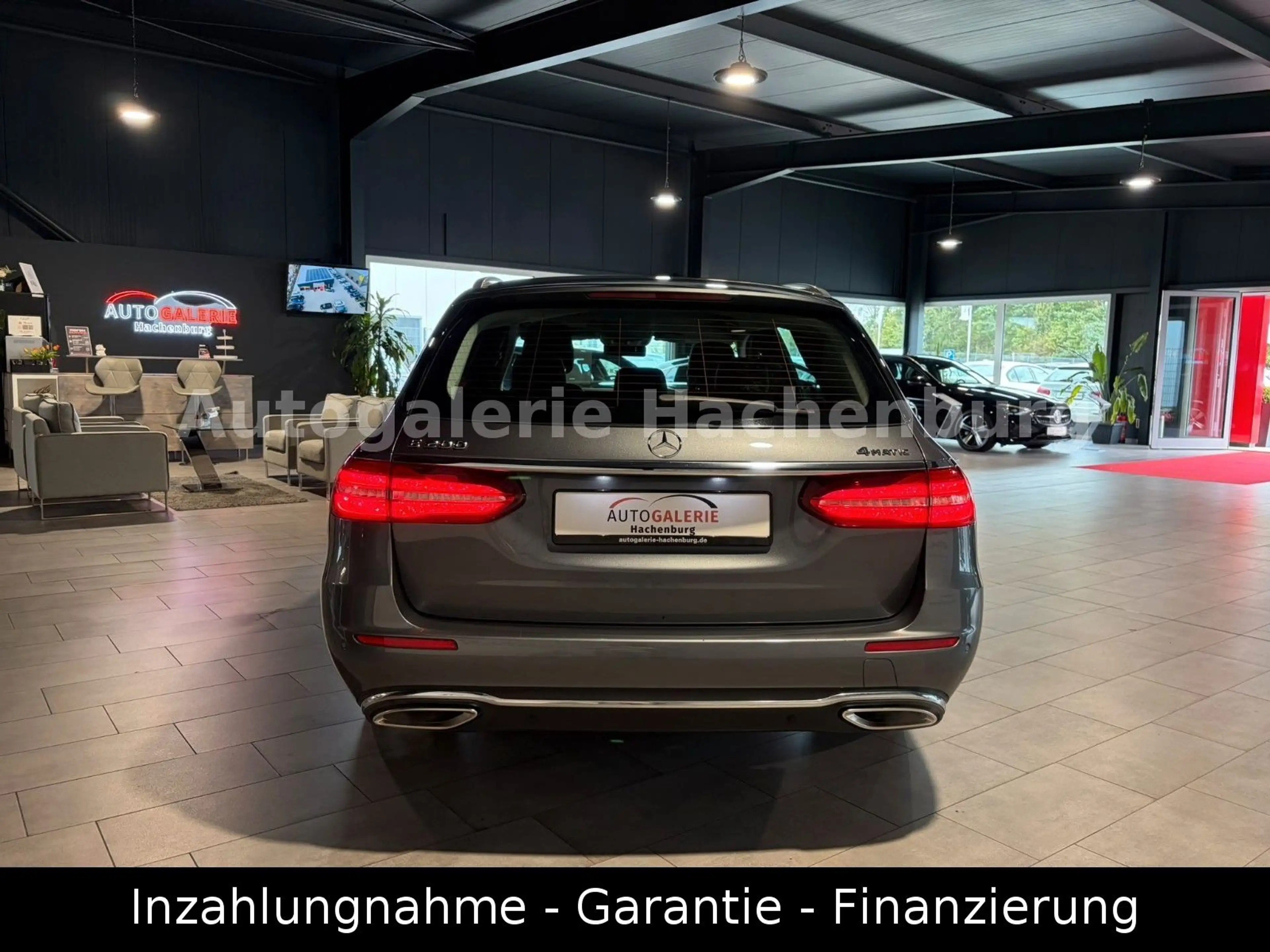 Mercedes-Benz E 200 T 4M/1.Hd/Widescreen/LED/Leder/Navi/CarPlay — photo 5