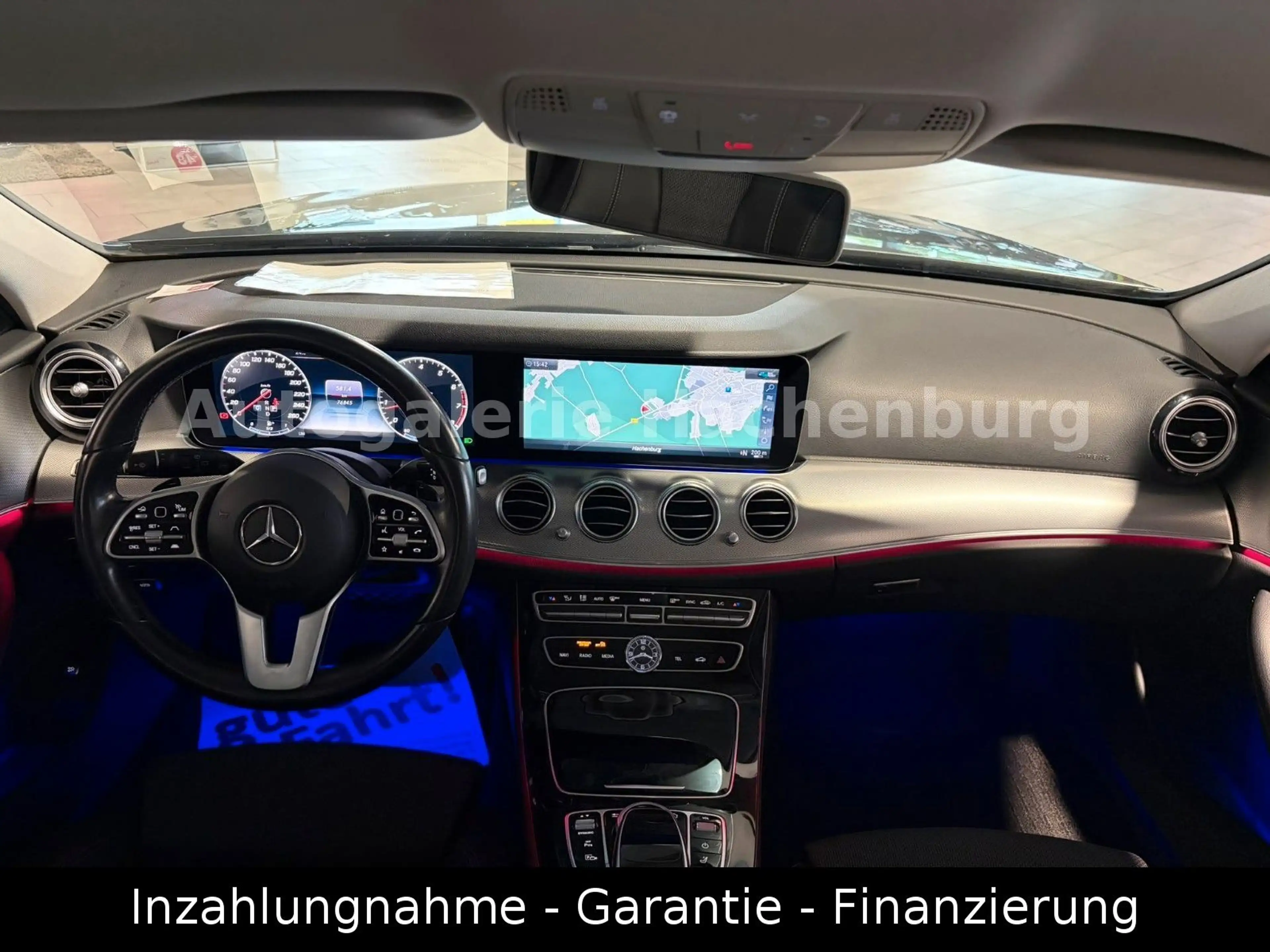 Mercedes-Benz E 200 T 4M/1.Hd/Widescreen/LED/Leder/Navi/CarPlay — photo 10