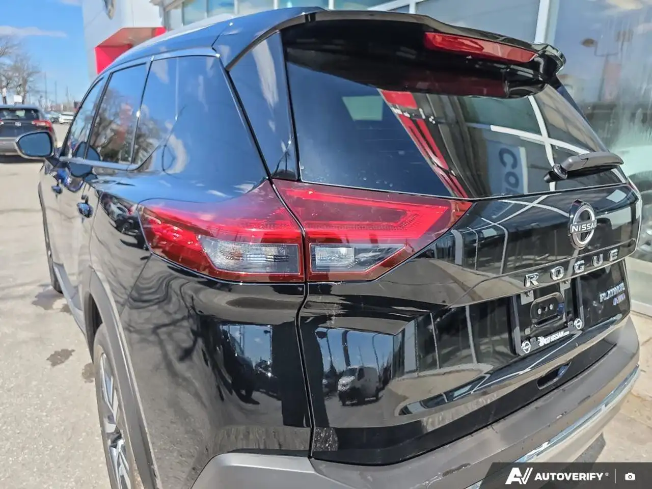 Nissan Rogue снимка Nissan Rogue