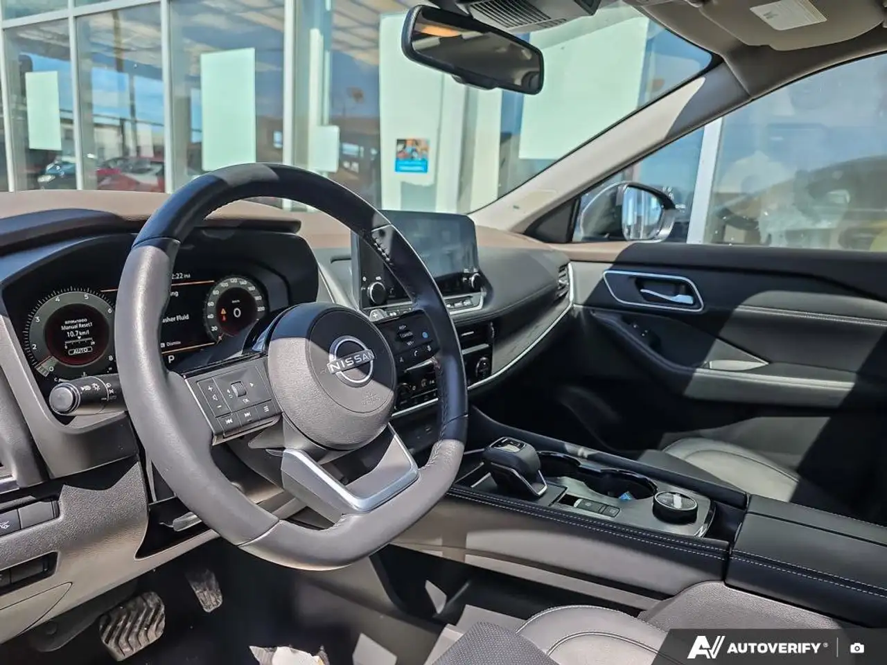 Nissan Rogue снимка Nissan Rogue
